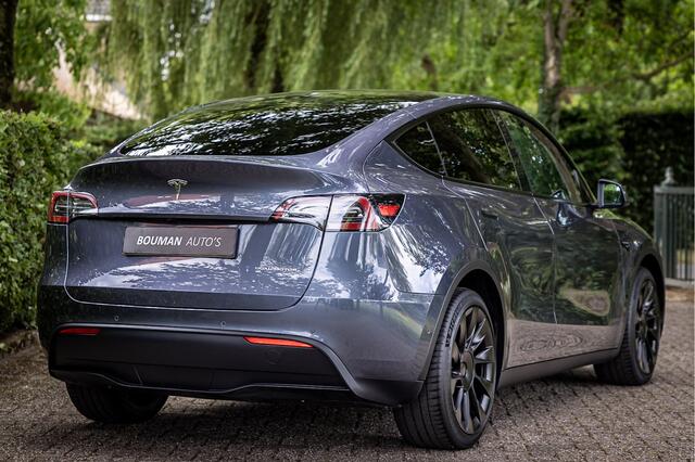 Tesla Model Y Long Range AWD 75 kWh 20" Turbine Autopilot
