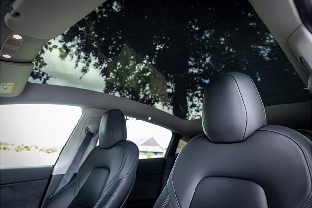 Tesla Model Y Long Range AWD 75 kWh 20" Turbine Autopilot