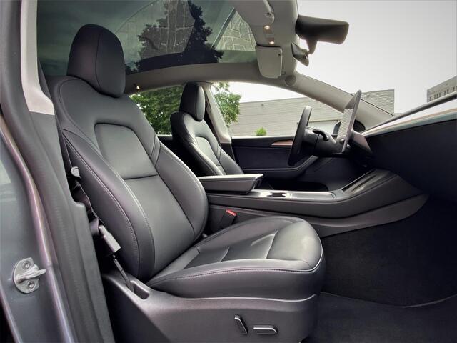 Tesla Model Y Performance AWD | Quicksilver