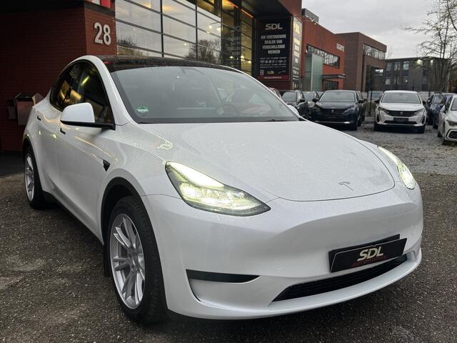 Tesla Model Y RWD 58 kWh // PANODAK // NAVI // ADAPTIVE CRUISE // CLIMA // AUTOPILOT // 360 CAMERA // LEDEREN BEKLEDING //