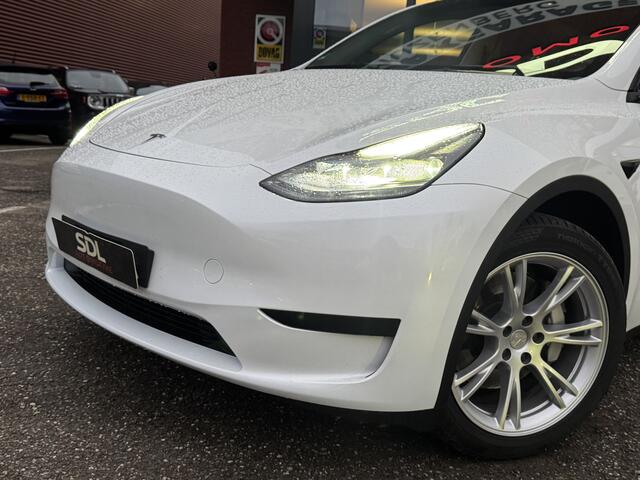 Tesla Model Y RWD 58 kWh // PANODAK // NAVI // ADAPTIVE CRUISE // CLIMA // AUTOPILOT // 360 CAMERA // LEDEREN BEKLEDING //