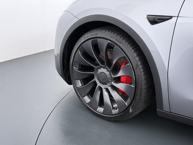 Tesla Model Y Performance 534pk 0-100 3,8 sec. Trekhaak AWD 78,1kWh Warmte-pomp FSD-Comp.3 AutoPilot Carbon-Spoiler Elekr.Achterklep AMD-Ryzen-infot. Premium-HiFi Pano.dak Camera Leer Adaptive-Cruise+Stop&Go Park-Assist PDC-a+v Wifi Ecc Dual Motor Long Range 3xCamera N