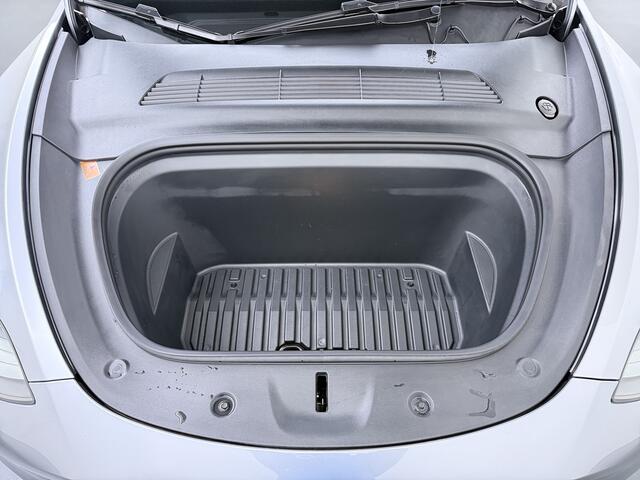 Tesla Model Y Performance 534pk 0-100 3,8 sec. Trekhaak AWD 78,1kWh Warmte-pomp FSD-Comp.3 AutoPilot Carbon-Spoiler Elekr.Achterklep AMD-Ryzen-infot. Premium-HiFi Pano.dak Camera Leer Adaptive-Cruise+Stop&Go Park-Assist PDC-a+v Wifi Ecc Dual Motor Long Range 3xCamera N