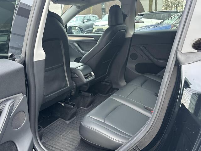 Tesla Model Y Long Range AWD 75 kWh VAN: ¤40.900,- VOOR: ¤38.770,- UW EINDEJAARSVOORDEEL: ¤2.130,- | AFN. TREKHAAK| RIJKLAARPRIJS INCL. TESLA GARANTIE t/m 08-2027/80.000km accu en aandrijflijn t/m 08-2031/192.000km| 20 INCH!| AUTOPILOT|