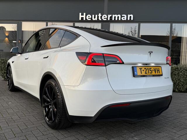 Tesla Model Y Performance AWD/ Panodak/ Autopilot