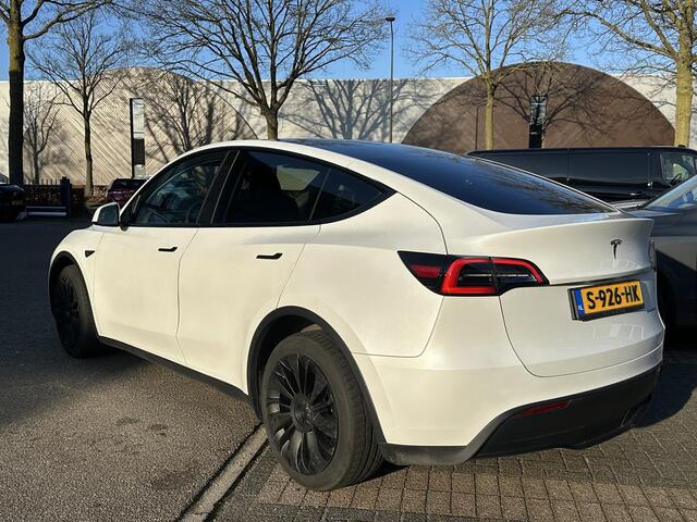 Tesla Model Y Long Range AWD 75 kWh | VAN: ¤39.900,- VOOR: ¤35.877,- UW EINDEJAARSVOORDEEL: ¤4.023,- | SOH 94% | ACCU PAKKET GARANTIE T/M 2031/160K KM | 12 MAANDEN BOVAG GARANTIE | VOOR & ACHTER STOELEN VERWARMD | STUURWIEL VERWARMD | PANO DAK | ELKT. ACHTERKLEP | STOE