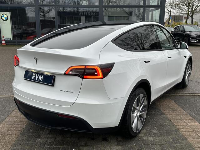 Tesla Model Y Long Range AWD 75 kWh SOH 96% | AUTOPILOT| TESLA GARANTIE OP DE HOOGVOLTACCU EN AANDRIJFLIJN TOT 2030 of 192.000KM | STOEL + STUURVERWARMING| ACHTERBANK VERWARMD