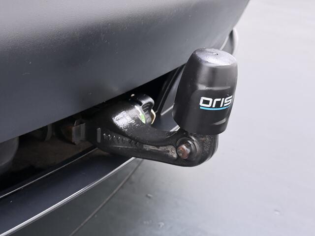 Tesla Model Y Long Range AWD 514pk SOH 92% Trekhaak Warmtepomp Leder Panoramadak Matrix-LED Autopilot Elektr.Stuur+Stoel+Verwarmd Navi Ecc Premium Audio Keyless Priv.Glass Camera's Elektr.AchterKlep Parkeer Assistent Sentry-Mode Privacyglas Bluetooth Dodehoek detector 