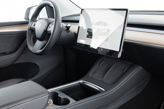 Tesla Model Y Long Range AWD 75 kWh | LEDER | PANORAMADAK