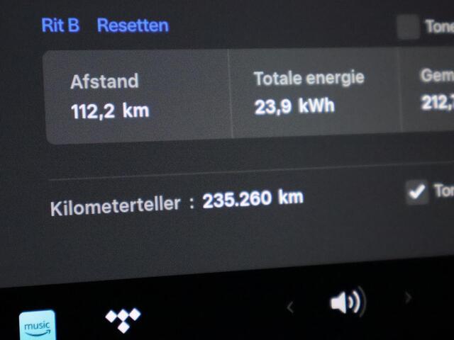 Tesla Model Y Long Range AWD 75 kWh | SOH 84% | Navigatie | Leder | Stoelverwarming | FSD systeem AutoPilot