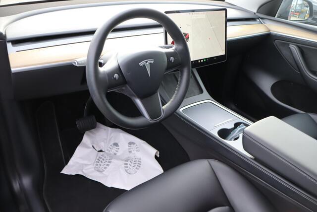 Tesla Model Y Long Range AWD 75 kWh 87,3% SOH, Autopilot computer 3.0, Warmtepomp, 360 Camera,