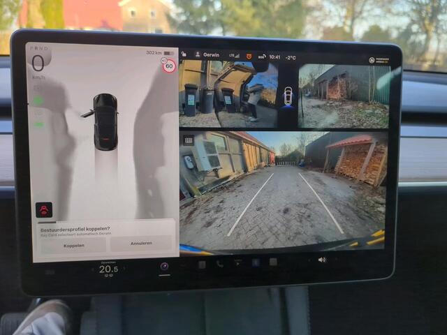 Tesla Model Y Long Range RWD 75 kWh | LMV Zwart 20" Turbine | Leer | Stoelverwarming V+A | Pano | Full Self Driving computer 4, Autopilot, Dodehoek detectie