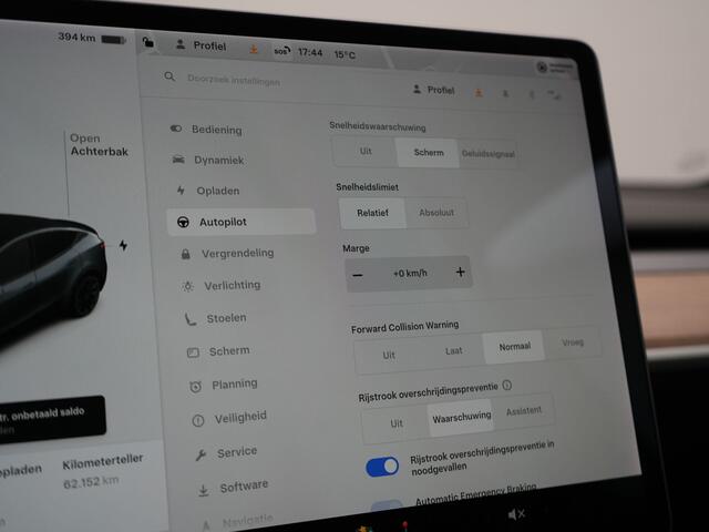 Tesla Model Y Long Range AWD 75 kWh 441pk SOH 92,3% | Full Self-Driving Capability | Panodak | Adaptive Cruise | Lederen Sportstoelen Memory & Verwarmd | Camera | Navigatie |