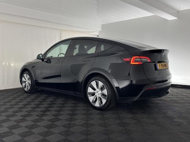 Tesla Model Y RWD 58 kWh [ 3-Fase ] {SOH-91%} (INCL-BTW) Aut. *PANO | LEATHER | TOWBAR | AUTO-PILOT | NAVI-FULLMAP | MATRIX-LED | KEYLESS | CAMERA | DAB+ | HEATED-COMFORTSEATS | PRIVACYGLASS | TOPVIEW | 19''ALU*