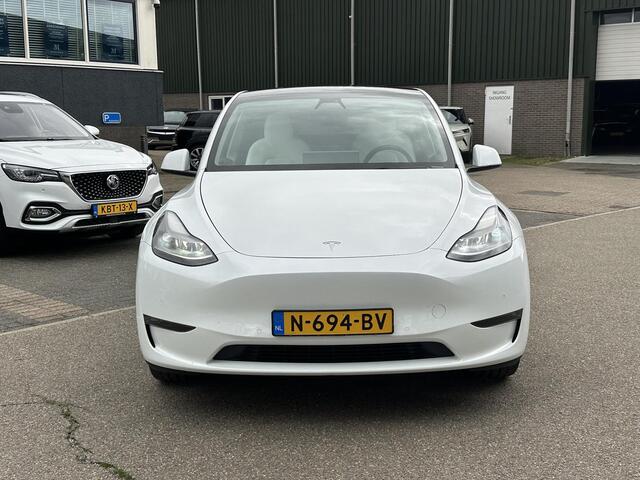 Tesla Model Y Long Range AWD 75 kWh SOH 89% | VAN ¤33.900,- NU VOOR SLECHTS ¤31.877,- Uw LENTEVOORDEEL ¤2.023,- |ORGINELE AFN. TREKHAAK TESLA| 20 INCH!|