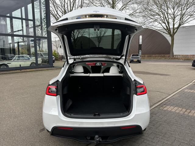 Tesla Model Y Long Range AWD 75 kWh SOH 89% | VAN ¤33.900,- NU VOOR SLECHTS ¤31.877,- Uw LENTEVOORDEEL ¤2.023,- |ORGINELE AFN. TREKHAAK TESLA| 20 INCH!|