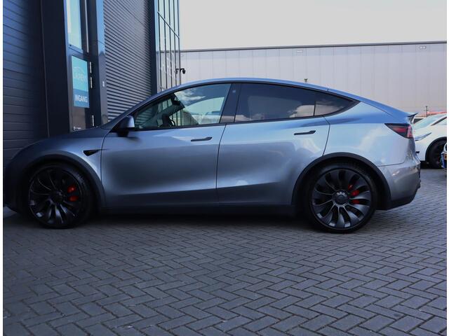 Tesla Model Y Performance AWD 75 kWh | 95.6% SOH | Trekhaak | Stoel en Stuurverwarming