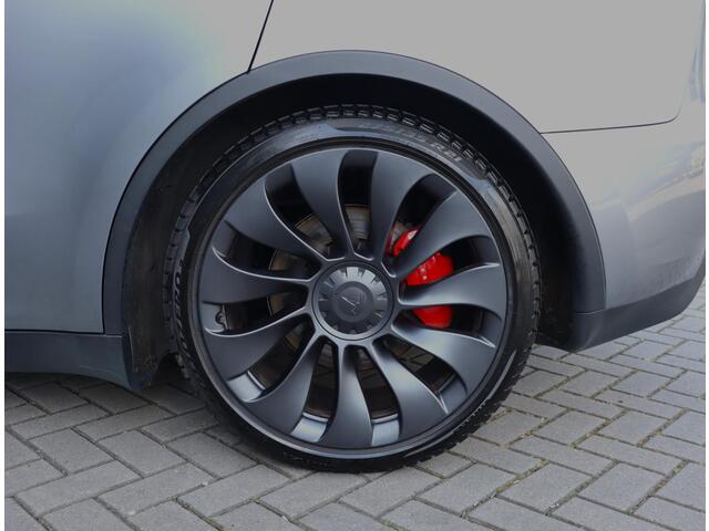 Tesla Model Y Performance AWD 75 kWh | 95.6% SOH | Trekhaak | Stoel en Stuurverwarming