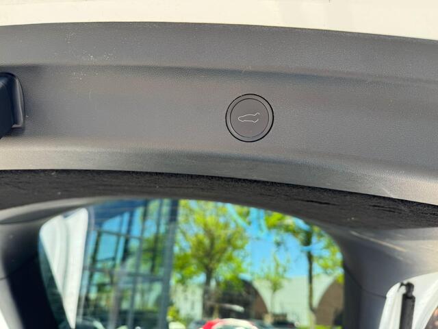 Tesla Model Y Long Range Dual Motor AWD SOH 94% | SUPER NETTE AUTO | fabr garantie Tesla t/m 80.000km/ 2028