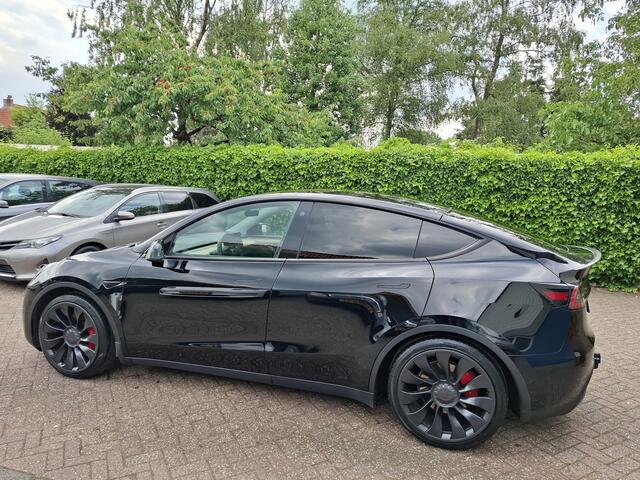 Tesla Model Y Performance AWD 75 kWh TREKHAAK 462pk