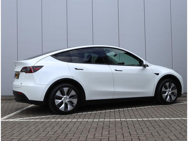Tesla Model Y RWD 58 kWh | Premium Audio | Warmtepomp | Org. NL