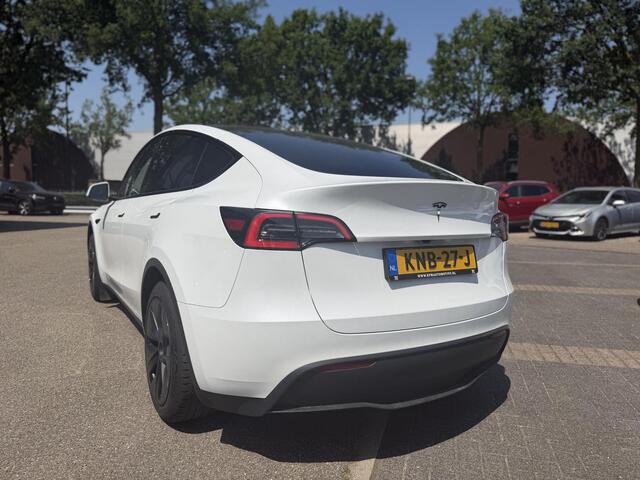 Tesla Model Y Long Range RWD 75 kWh LONG RANGE AWD FSD! VAN: 46.900,- VOOR: 43.877,- | FULL SELF DRIVE OP DE AUTO (UNIEK, GEEN ABONNEMENT MAAR GEKOCHT )|