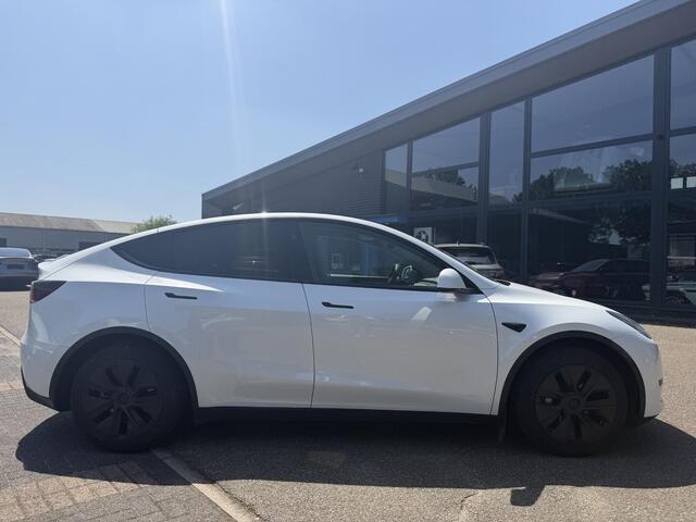 Tesla Model Y Long Range RWD 75 kWh LONG RANGE AWD FSD! VAN: 46.900,- VOOR: 43.877,- | FULL SELF DRIVE OP DE AUTO (UNIEK, GEEN ABONNEMENT MAAR GEKOCHT )|