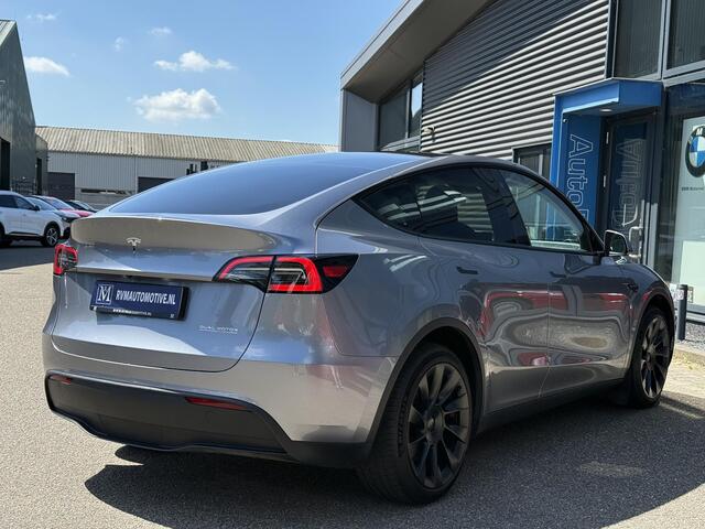 Tesla Model Y Long Range AWD 75 kWh VAN: 44.900,- VOOR: 42.877,- UW WKVOORDEEL: 2.023,- | SOH 94%| QUICKSILVER!| TESLA FABRIEKSGARANTIE TOT 02-2028/ 80.000KM | FABRIEKSGARANTIE OP ACCU & AANDRIJFLIJN TOT 2032 OF 192.000 KM | BTW VERREKENBAAR