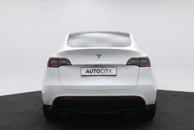 Tesla Model Y RWD 58 kWh | Origineel NL auto | Trekhaak afneembaar