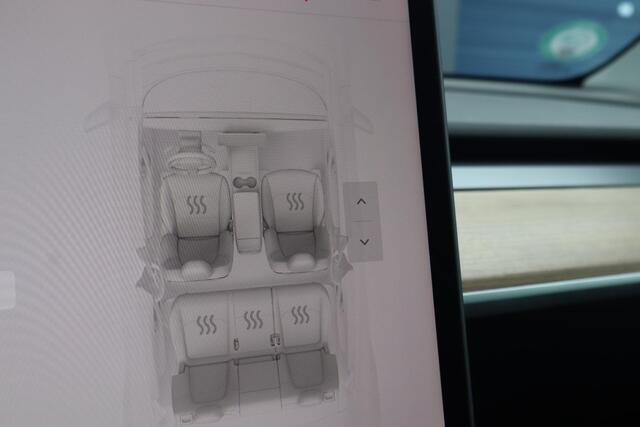 Tesla Model Y Long Range AWD 75 kWh | SOH 88,5 % | Full Self-Driving Capability | Trekhaak