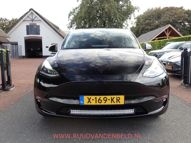 Tesla Model Y Long Range AWD 75kWh 20-INCH / TREKHAAK