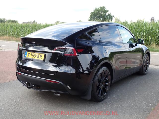 Tesla Model Y Long Range AWD 75kWh 20-INCH / TREKHAAK