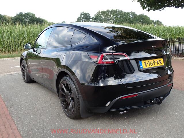 Tesla Model Y Long Range AWD 75kWh 20-INCH / TREKHAAK