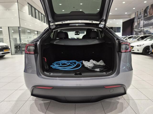 Tesla Model Y RWD 58 kWh | Panoramadak | Stoelverwarming | Navigatie | Camera |