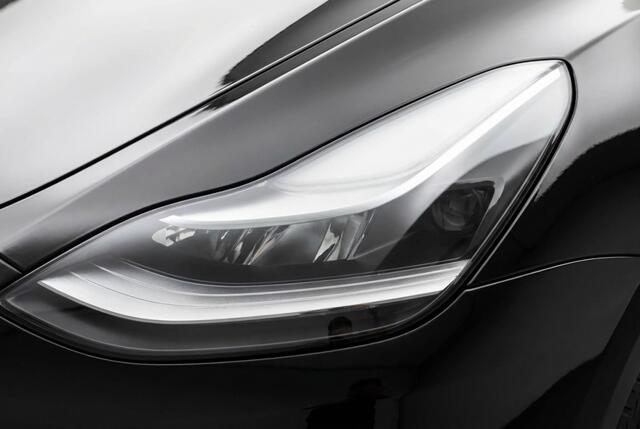 Tesla Model Y Long Range AWD 75kWh Full Self Driving l Warmtepomp l Trekhaak afneembaar