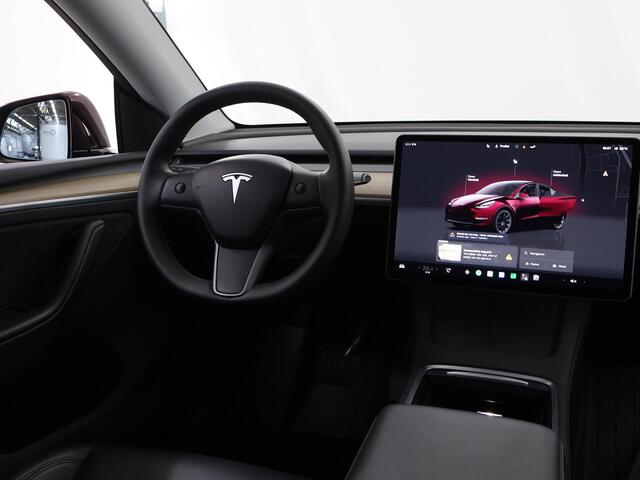 Tesla Model Y Long Range AWD 75 kWh | SOH 94% | Panoramadak | Lederen Bekleding | Camera | Adaptieve Cruise Control | Stoelverwarming |