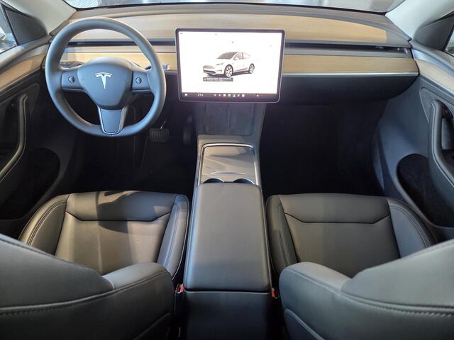 Tesla Model Y RWD 58 kWh / BTW Auto / FSD Full Self Driving / PANO / 360 Graden Camera / Stoel & Achterbankverwarming /
