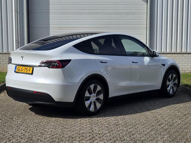 Tesla Model Y RWD 58 kWh / BTW Auto / FSD Full Self Driving / PANO / 360 Graden Camera / Stoel & Achterbankverwarming /