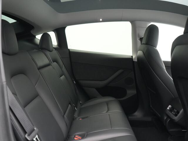 Tesla Model Y Dual Motor Long Range AWD 514pk | Trekhaak Afn. | Full Self-Driving Capability | Panodak | Adaptive Cruise | 360 Camera | Lederen Sportstoelen Memory & Verwarmd | Navigatie |