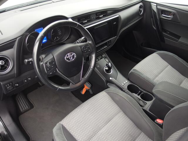 Toyota AURIS 1.8 Hybrid Dynamic Ultimate CAMERA / STOELVERW / DAB+ / PDC / BLUETOOTH / CRUISE / NL-AUTO .