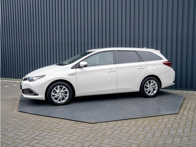 Toyota AURIS 1.8 Hybrid Dynamic | Camera | Navi | Prijs Rijklaar!!