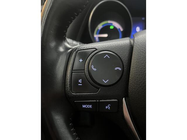 Toyota AURIS Touring Sports 1.8 Hybrid Business Pro
