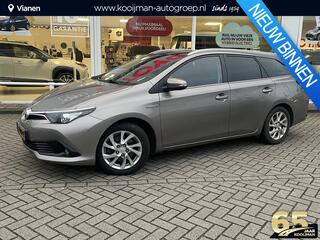 toyota-auris-touring-sports-1.8-hyb