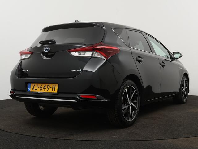 Toyota AURIS 1.8 Hybrid Dynamic Ultimate | Navigatie | Parkeersensoren | Camera | Stoelverwarming |