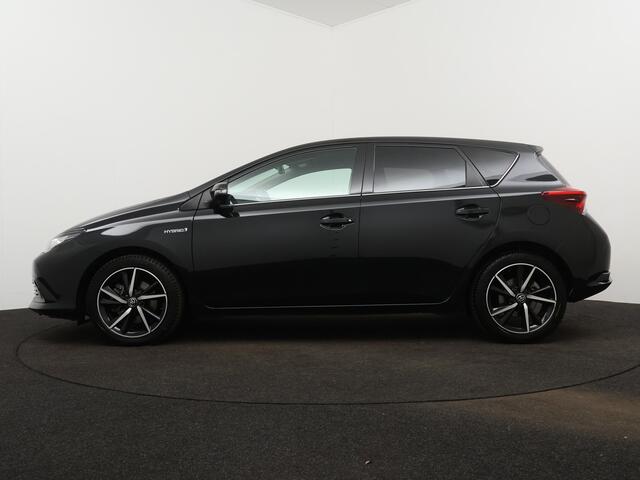Toyota AURIS 1.8 Hybrid Dynamic Ultimate | Navigatie | Parkeersensoren | Camera | Stoelverwarming |
