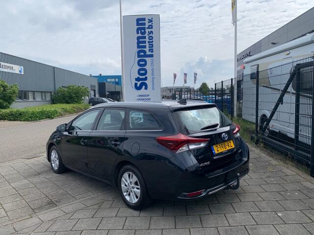 Toyota AURIS 1.8 Hybrid Touring Sports Business Plus