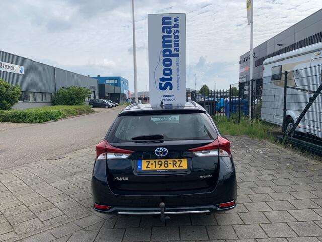 Toyota AURIS 1.8 Hybrid Touring Sports Business Plus