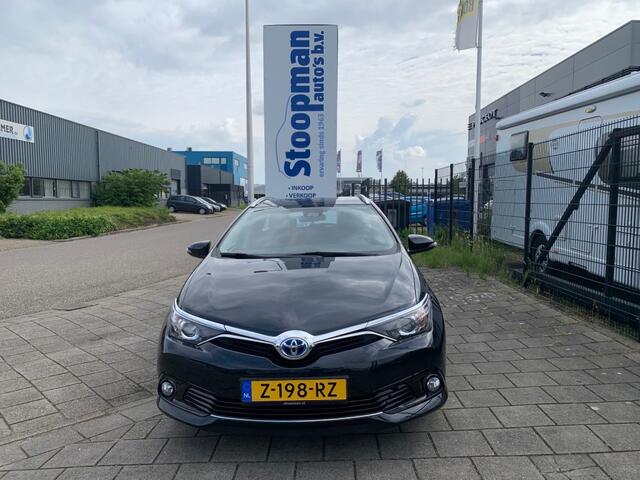 Toyota AURIS 1.8 Hybrid Touring Sports Business Plus