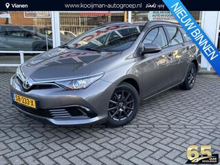 toyota-auris-touring-sports-1.3-now