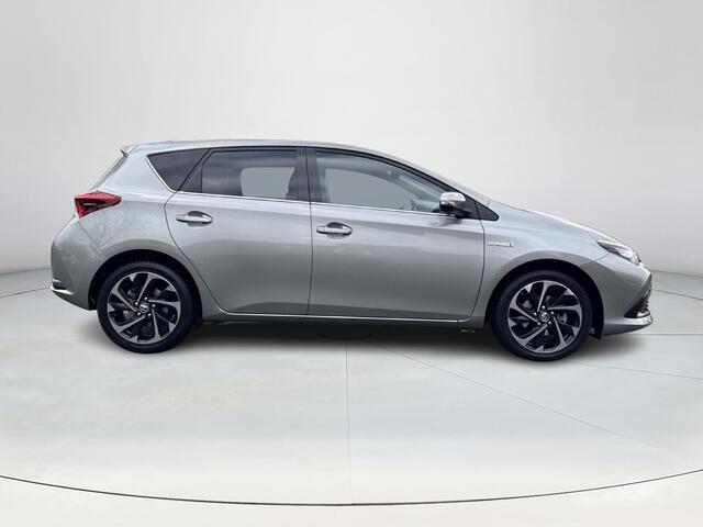 Toyota AURIS 1.8 Hybrid Dynamic | 06-10141018 Voor meer informatie